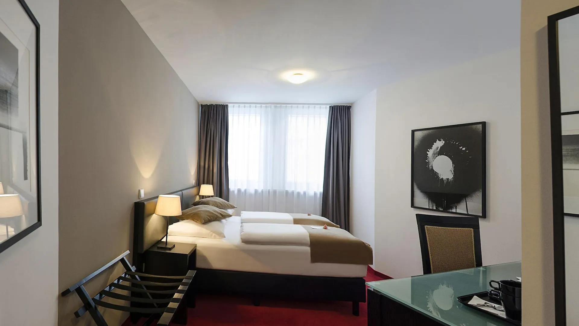 Homaris Corner Hotel Frankfurt nad Mohanem Německo