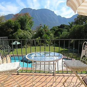 avenue-torquay.hotels-capetown.com/
